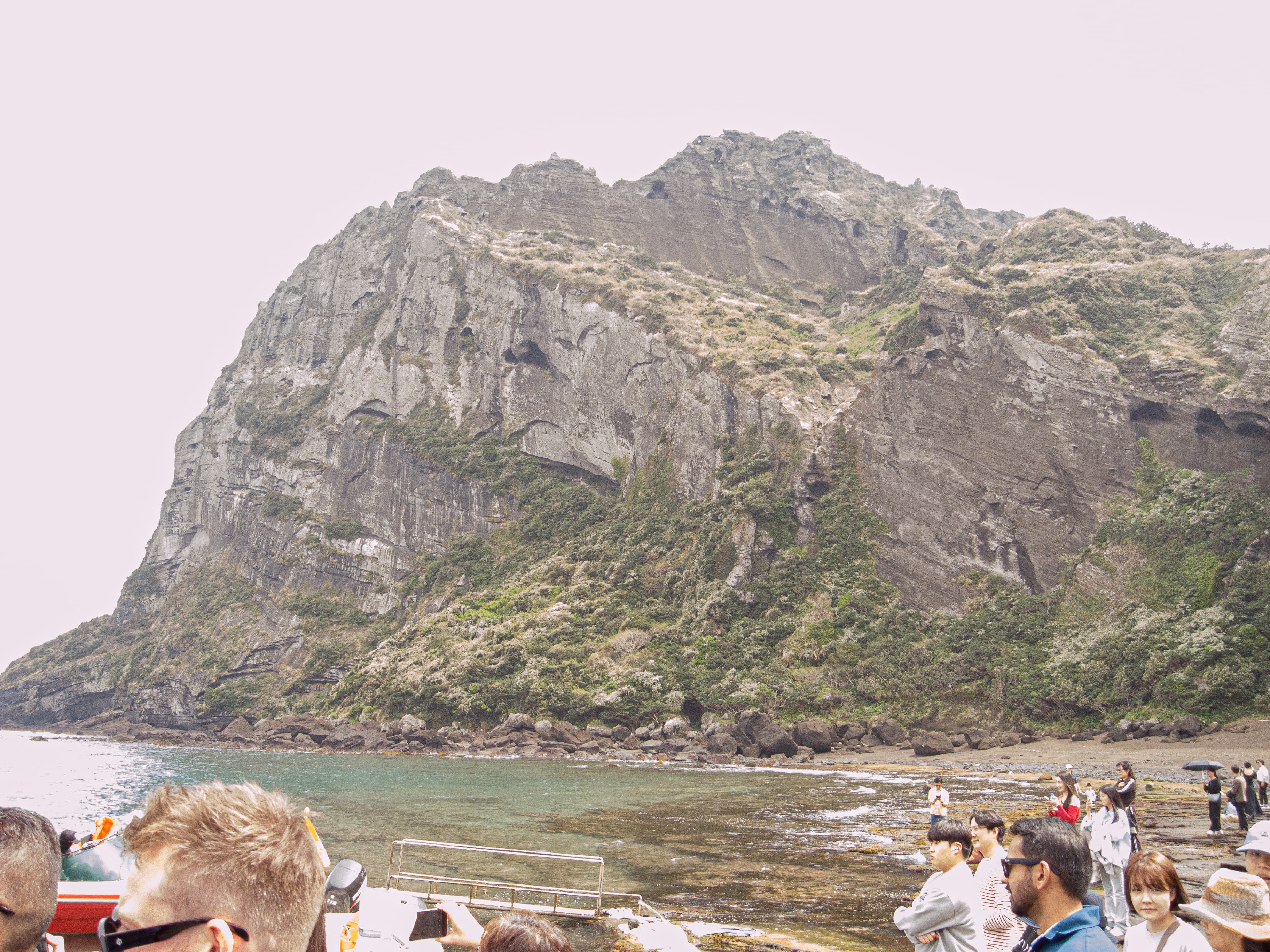 Cliff where Haenyeo swim